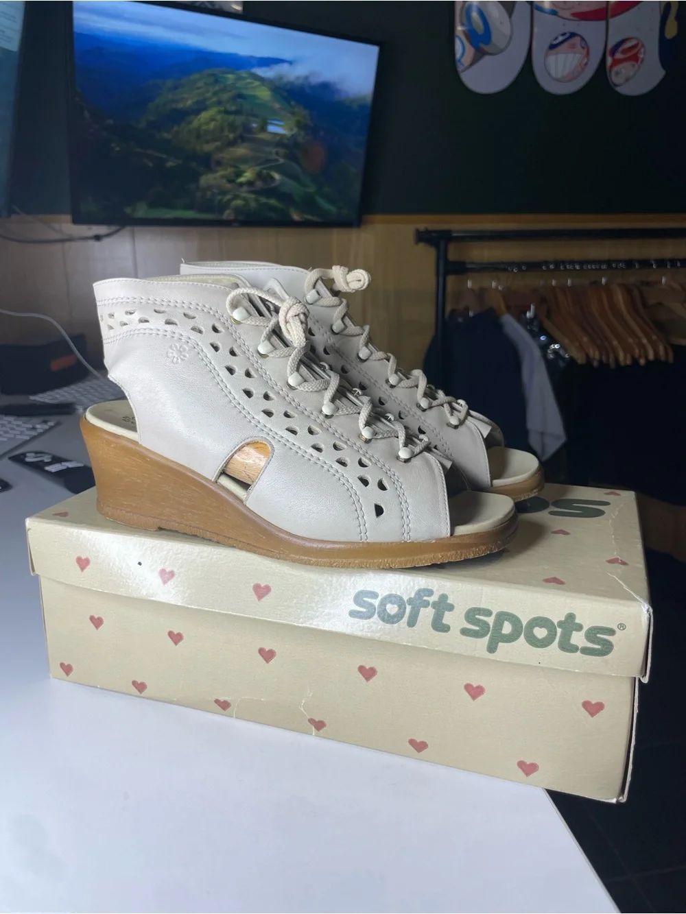 Ganter size 8 Cream Lace-Up Open-Toe Wedge Sandals Worishofer 583